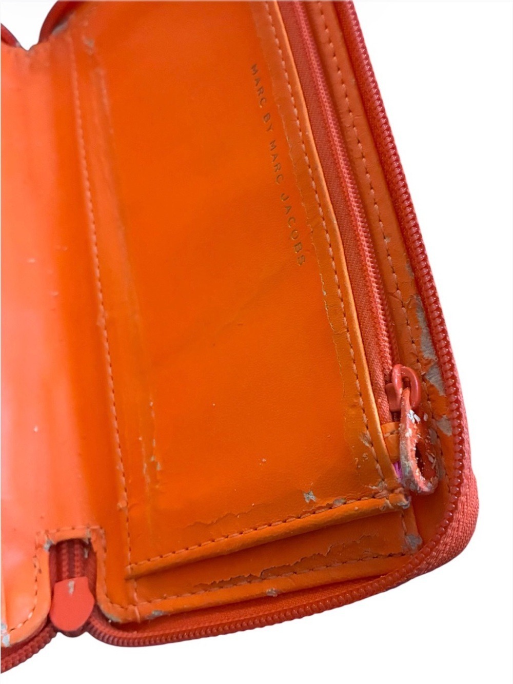 Marc by Marc Jacobs Lot Neon Orange Zip Wallet + NWT Black Rubber Bracelet - Picture 7 of 10